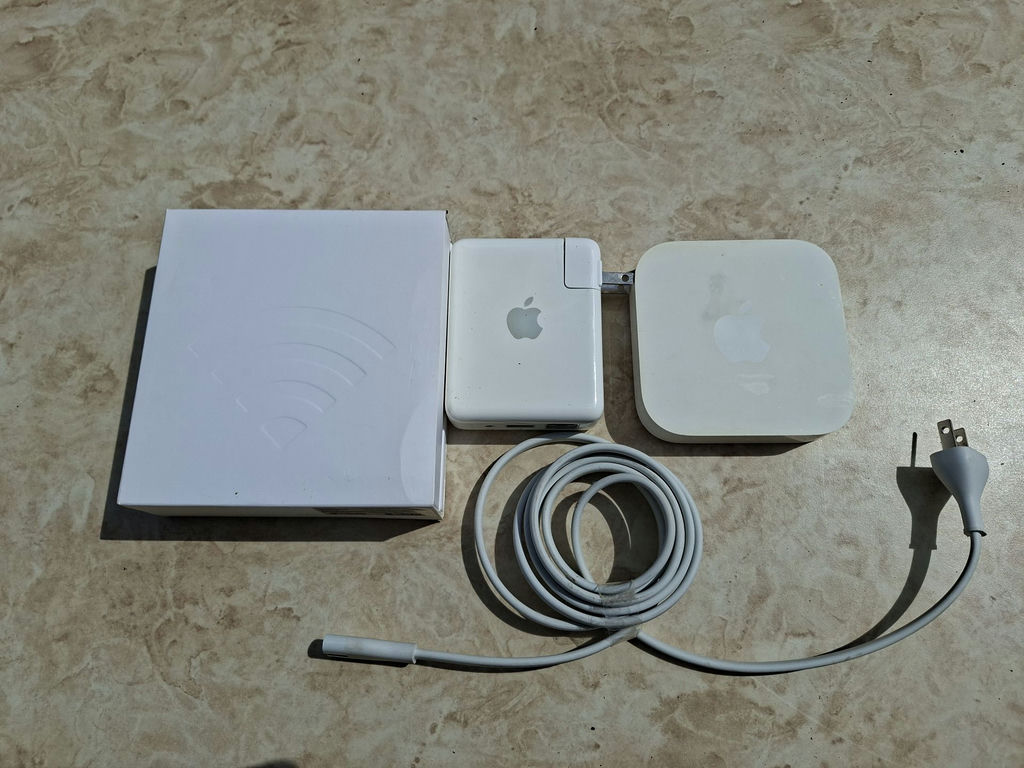 Apple AirPort Express Base Station with Power Adapter and Cable - image 1 of 6