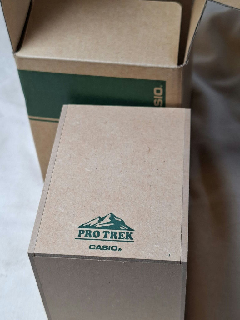 Casio Pro Trek PRW-6600Y Wristwatch with Box and Manuals - image 9 of 10
