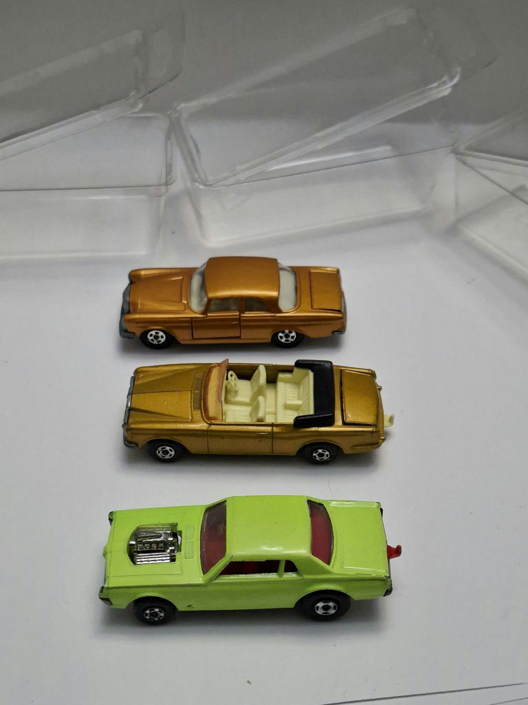 Three Matchbox Superfast Die-Cast Toy Cars - image 1 of 5