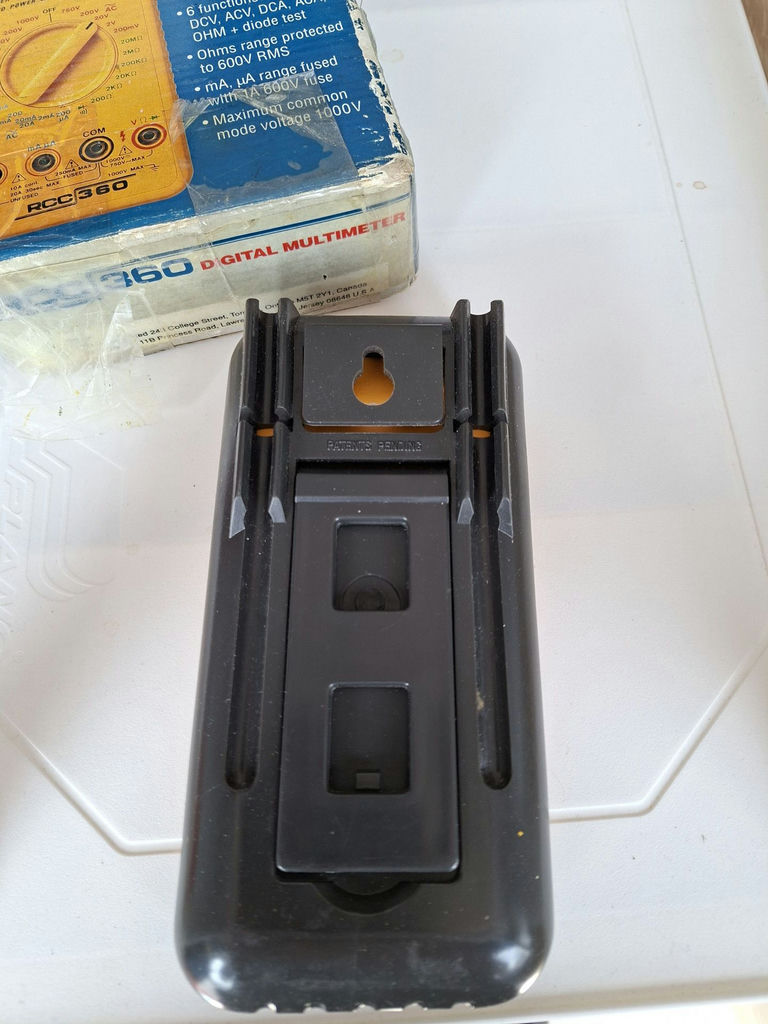 RCC360 Digital Multimeter with Test Leads and Box - image 6 of 8