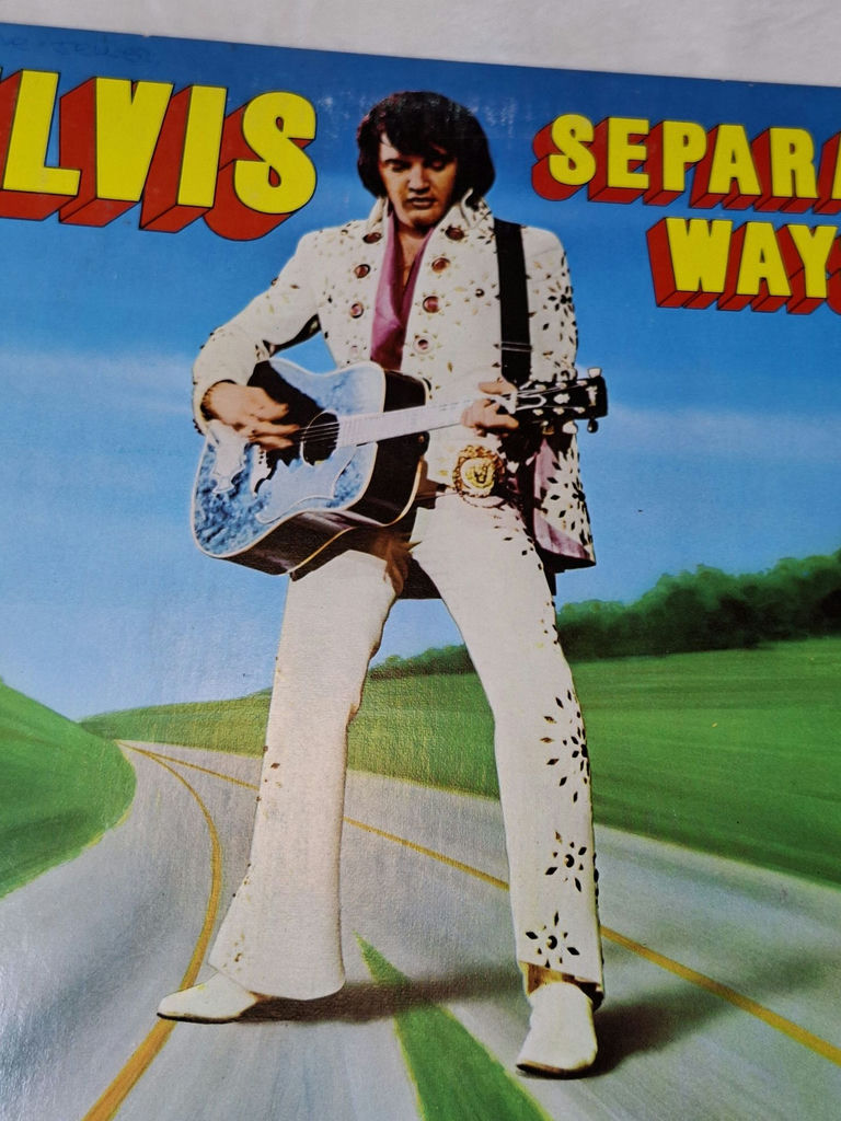 VINTAGE 1972 Elvis Presley Separate Ways RCA Camden Vinyl Record - image 4 of 7