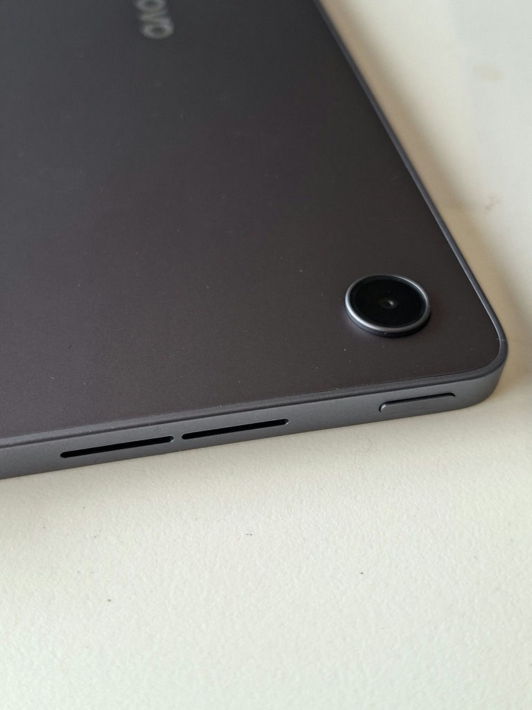 Lenovo Tablet with Keyboard Cover - image 8 of 9