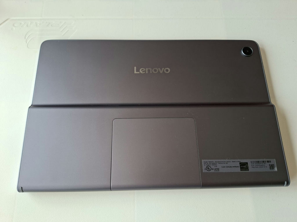 Lenovo Tablet with Keyboard Cover - image 3 of 9