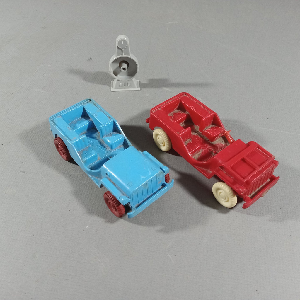 Acme, Mack, Manoil, Ideal & More Vintage Toy Cars - image 29 of 36