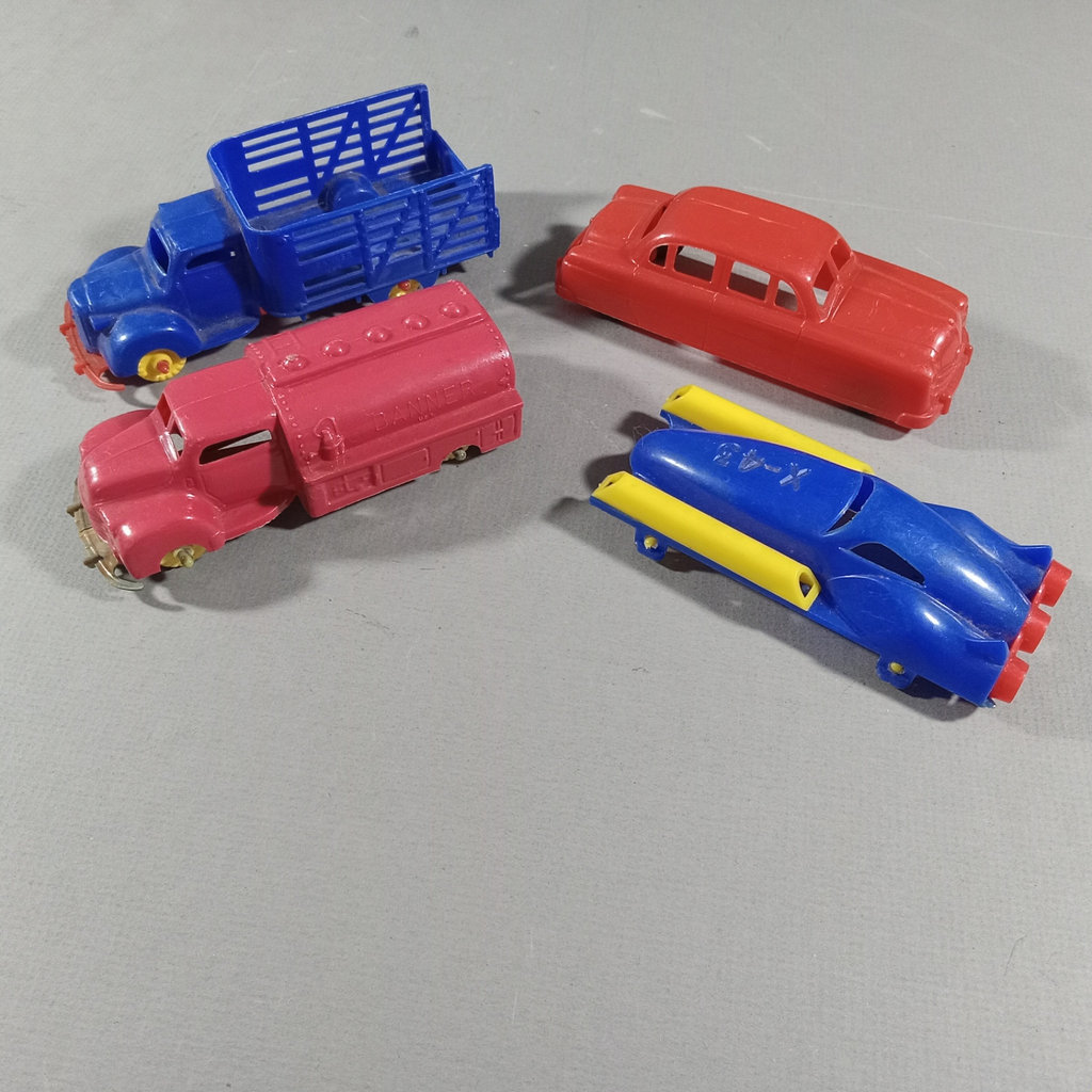 Acme, Mack, Manoil, Ideal & More Vintage Toy Cars - image 18 of 36