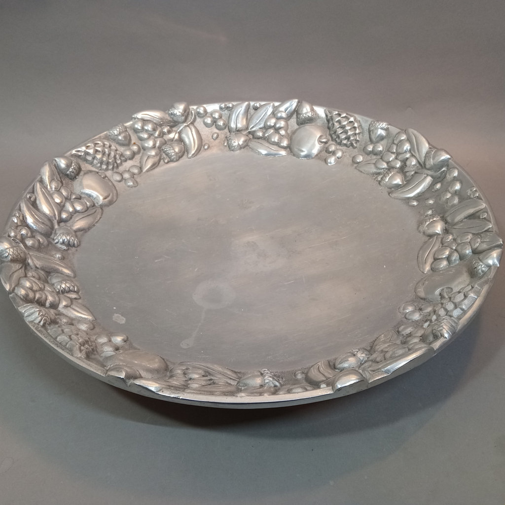 Large Pewter Charger & Battery-Operated Candles - image 8 of 12