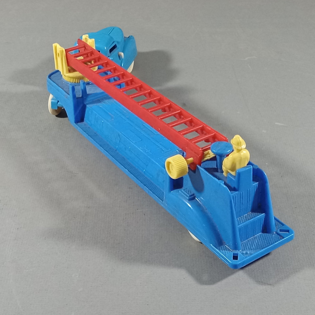 Vintage Toy Cars - Workhorse Vehicles - image 24 of 27