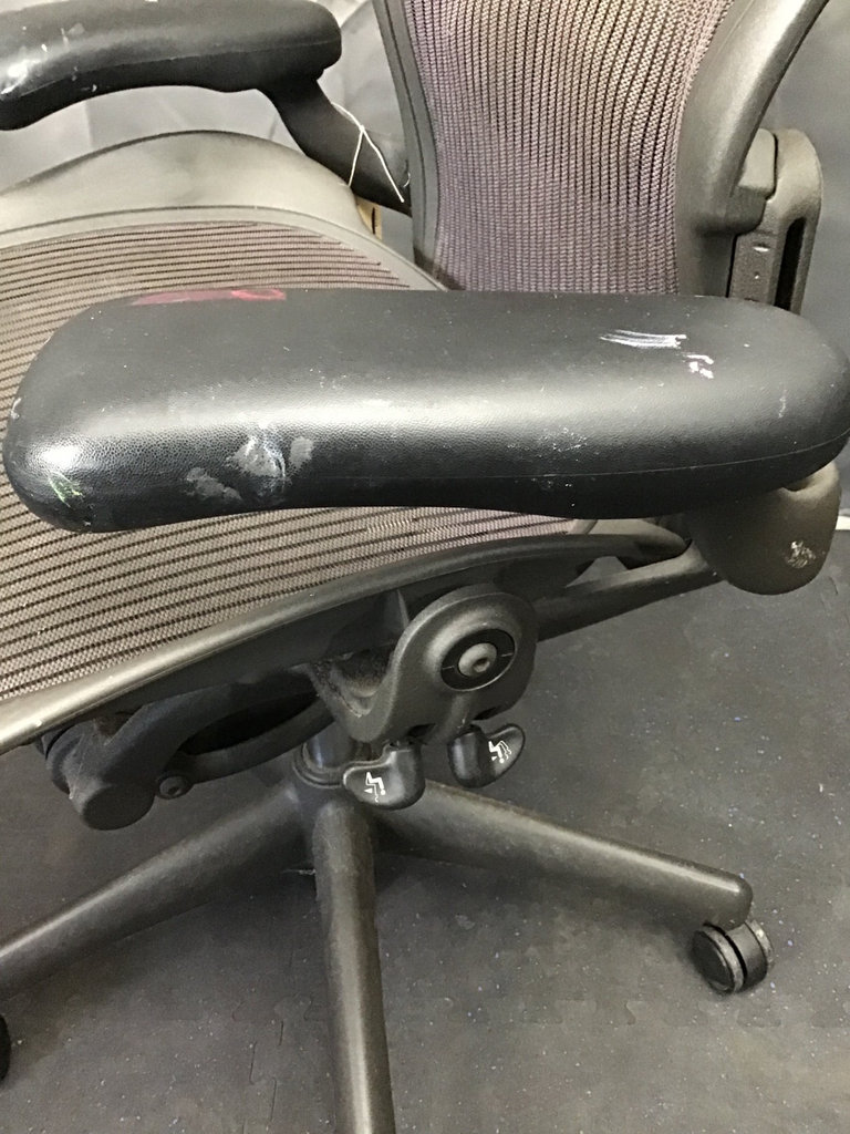 Henry Miller Aeron Office Chairs - image 8 of 8