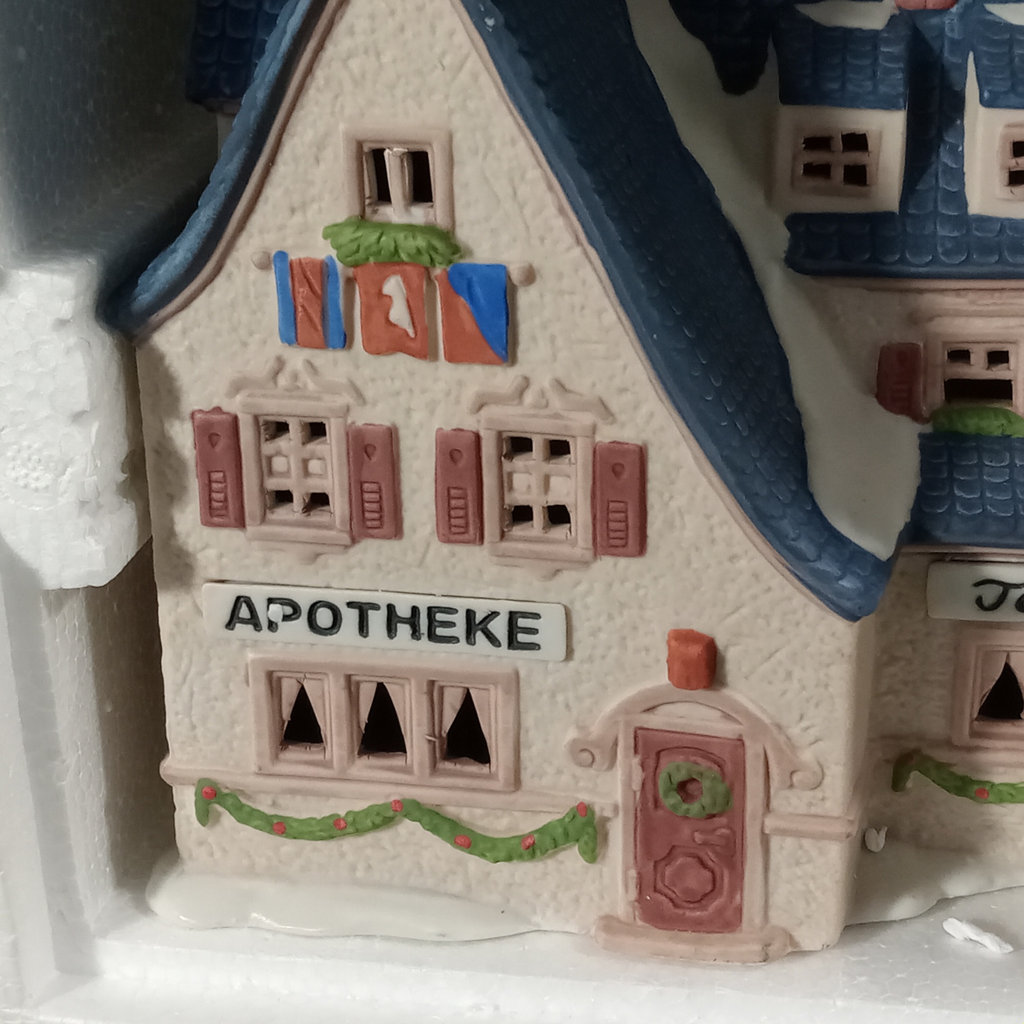  Dept. 56 Alpine Village Series - Chelsea Lane Shoppers, Milch-Kase + Apotek - image 10 of 12