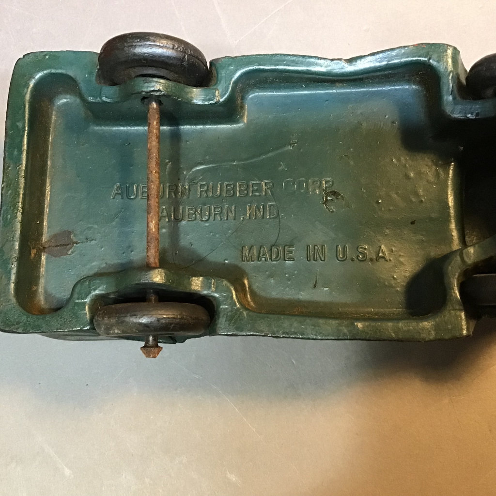 Vintage Aluminum Forklift & Toy Cars - image 8 of 14