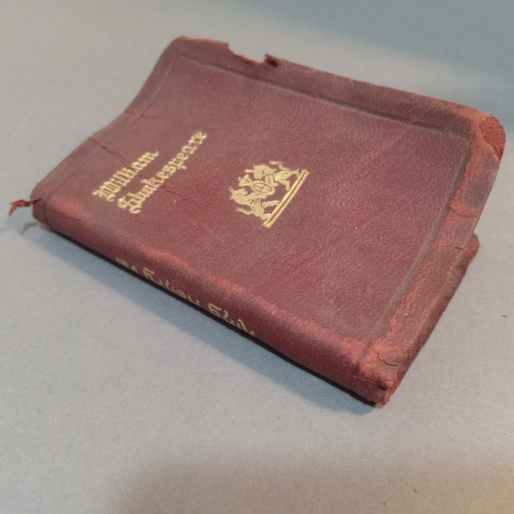 Antique Photos and Ephemera - image 34 of 35