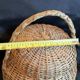 Vintage Woven Basket with Lid and Handle - thumbnail 9 of 9