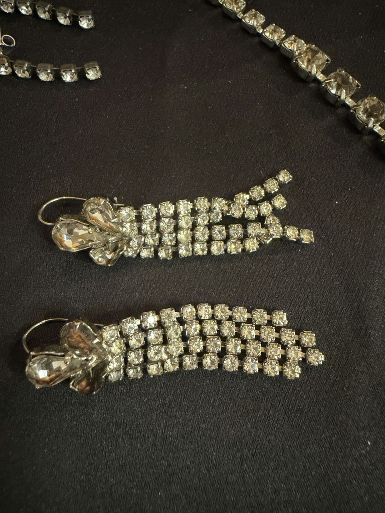Vintage Rhinestone Necklace and Assorted Earrings - image 3 of 5