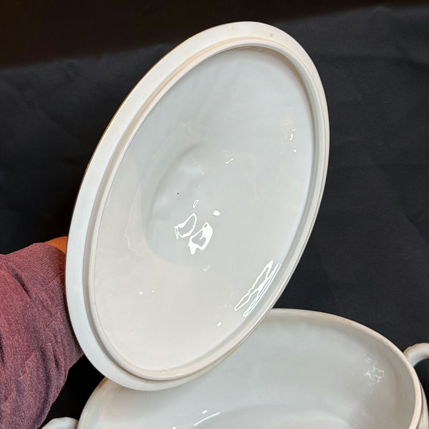 Richard Ginori Italian Porcelain Covered Ceramic Serving Tureen - image 6 of 11