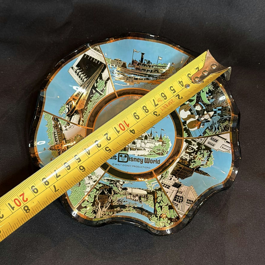 Vintage Walt Disney World Magic Kingdom Decorative Plate - image 5 of 5