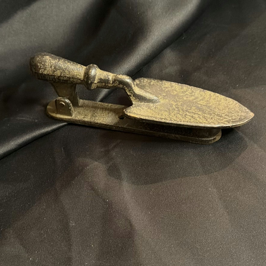 Cast Iron Pieces - image 6 of 9