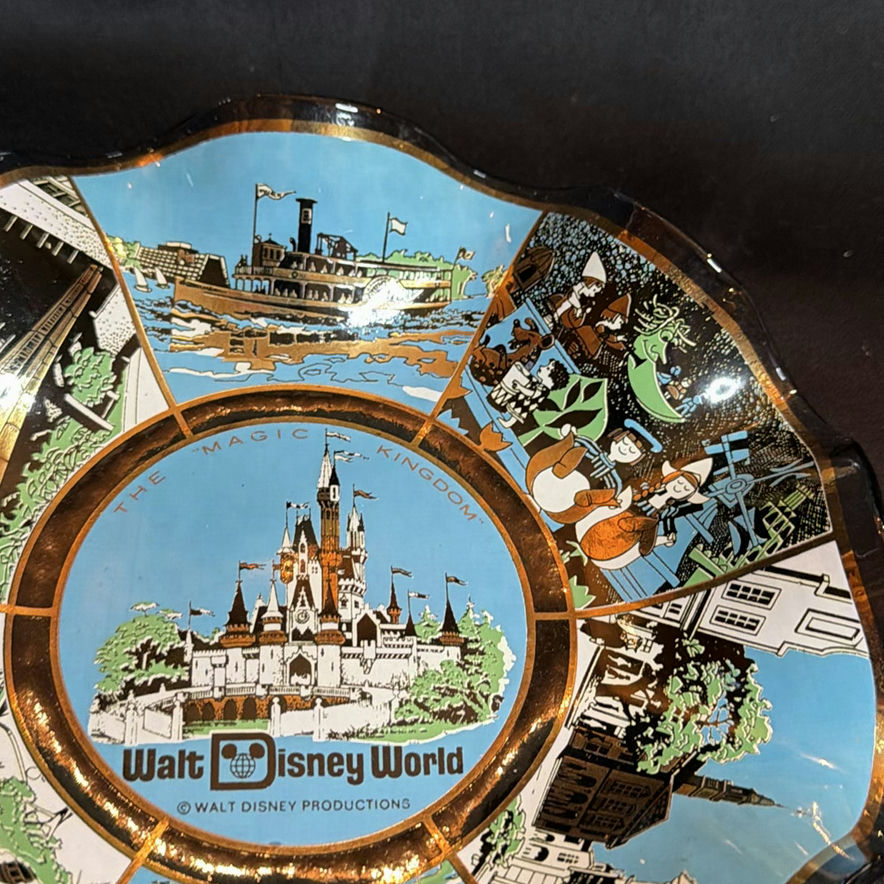 Vintage Walt Disney World Magic Kingdom Decorative Plate - image 3 of 5