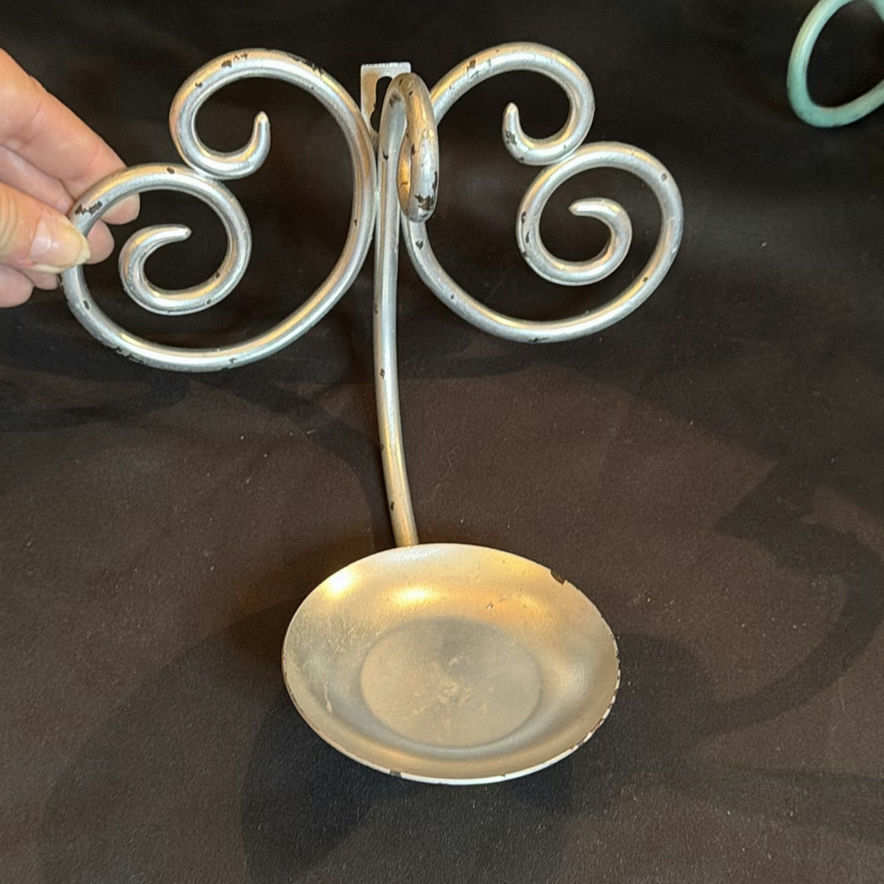 Assorted Decorative Metal Candle Holders and Wall Decor - image 5 of 8