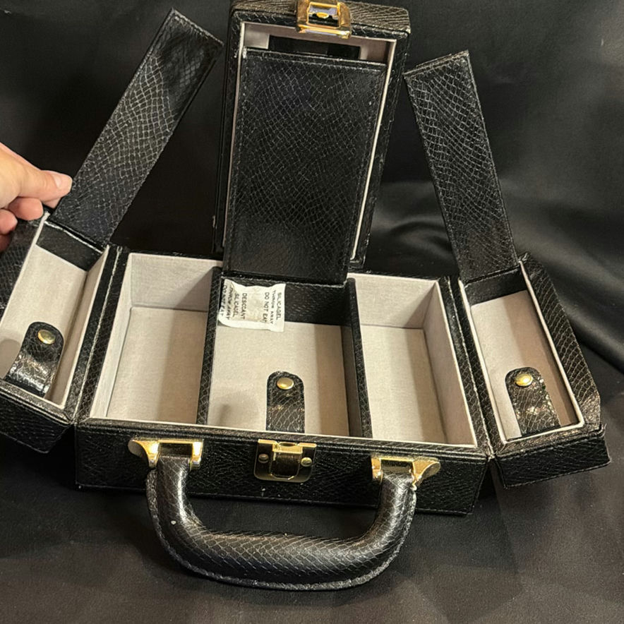 Black Textured Travel Jewelry Case with Mirror - image 2 of 4