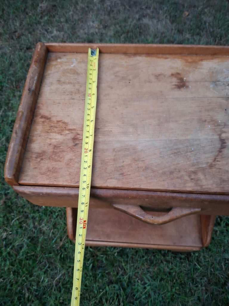 Set of 2 Unique Nightstands - image 5 of 9