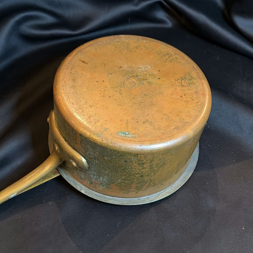 Vintage Metal Saucepan with Lid Appears to Be Copper - image 5 of 7