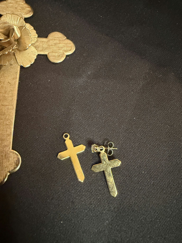 Religious Cross Jewelry and Rosaries - image 6 of 6