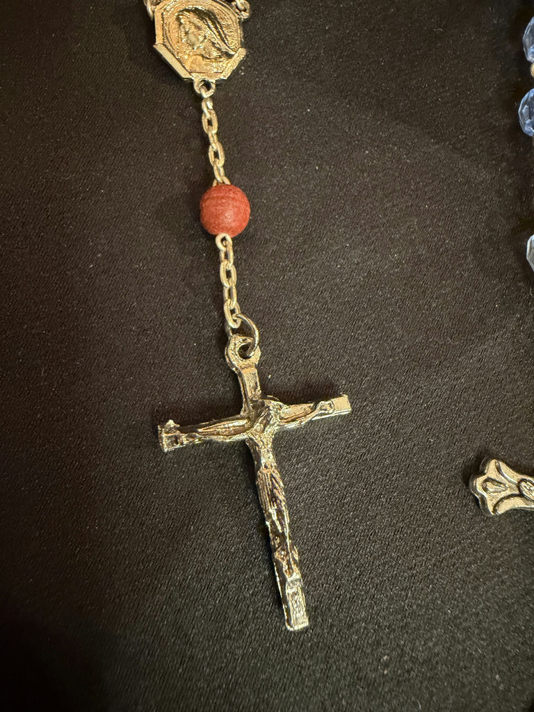 Religious Cross Jewelry and Rosaries - image 3 of 6
