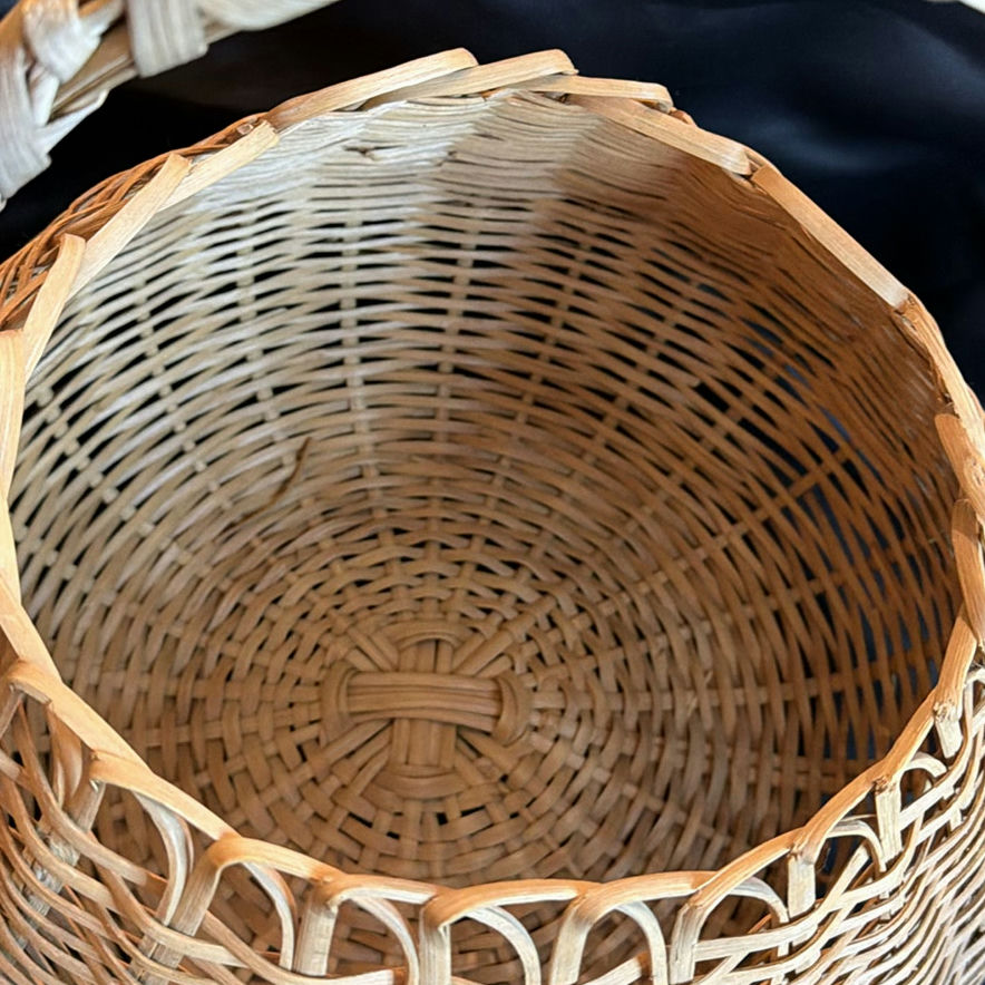 Vintage Woven Basket with Lid and Handle - image 3 of 9