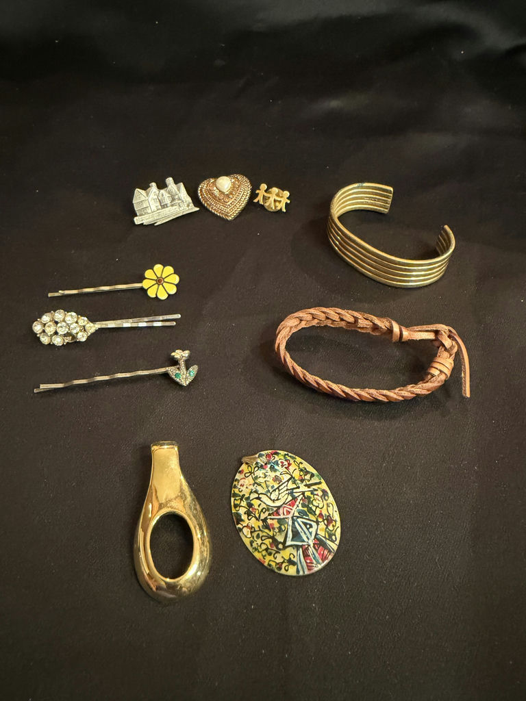 Assorted Costume Jewelry and Accessories - image 1 of 8