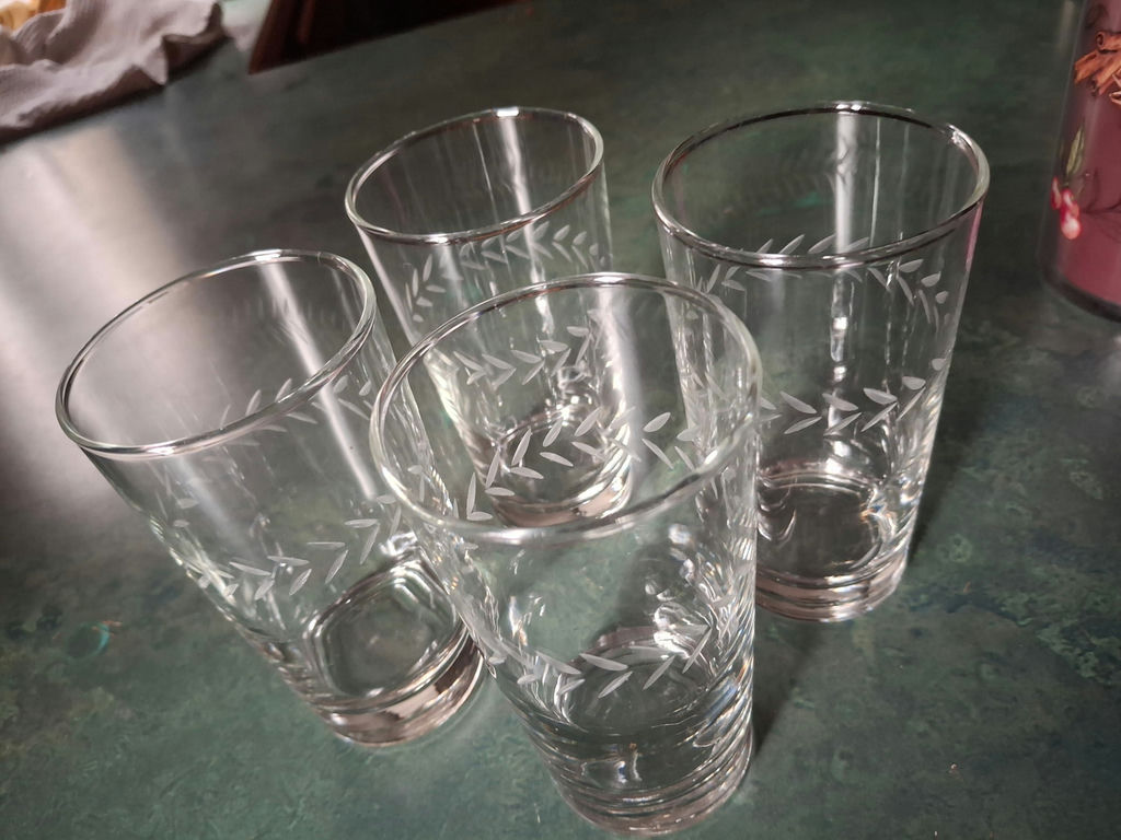 Anchor Hocking Set of Four Beverage Glasses - image 5 of 5