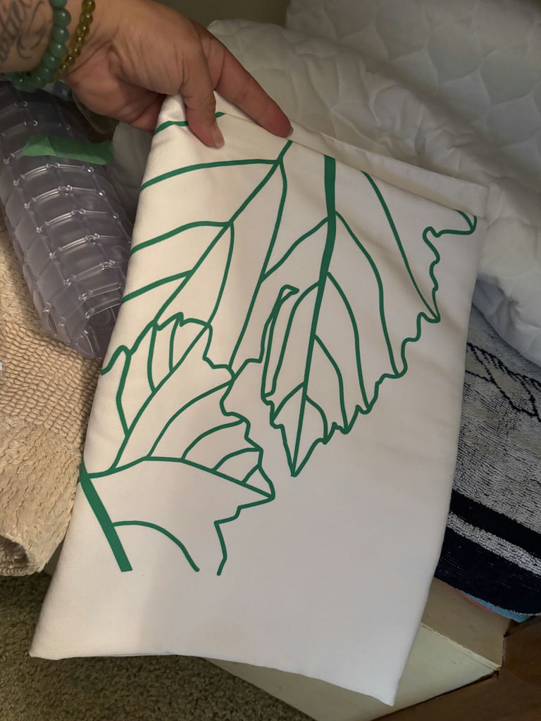 Assorted Towels, Linens, and Blankets - image 11 of 14
