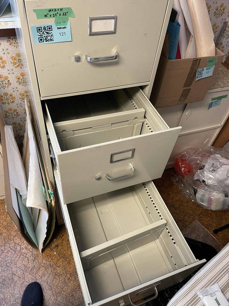 HON Four-Drawer File Cabinet - image 2 of 5