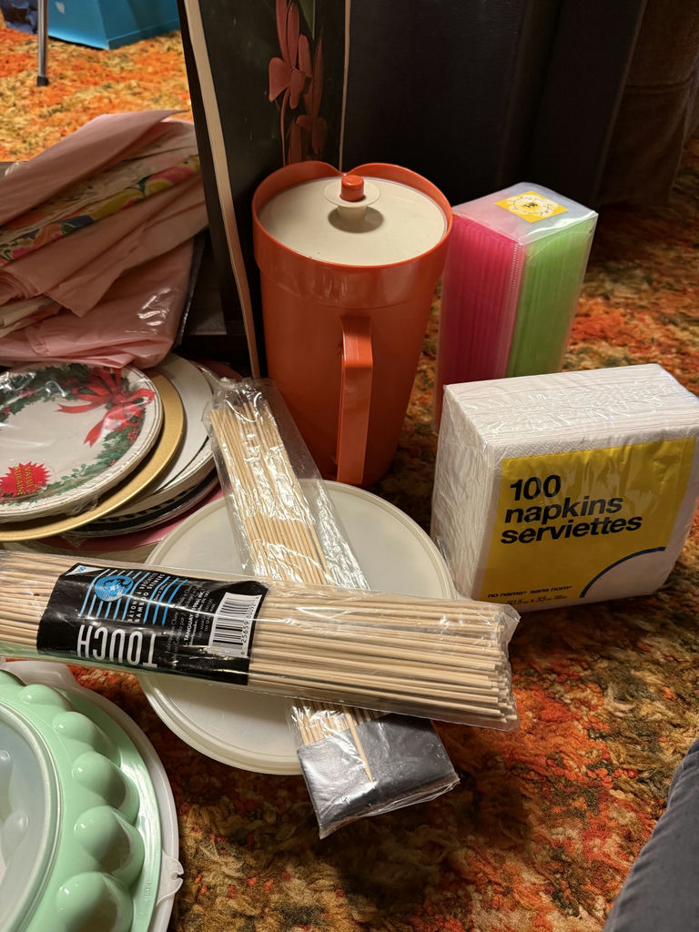 Assorted Baking and Party Picnic Supplies with Plastic Containers - image 7 of 8
