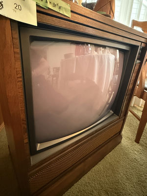 Electrohome Console Television - Vintage 1985 - Image 1 of 10