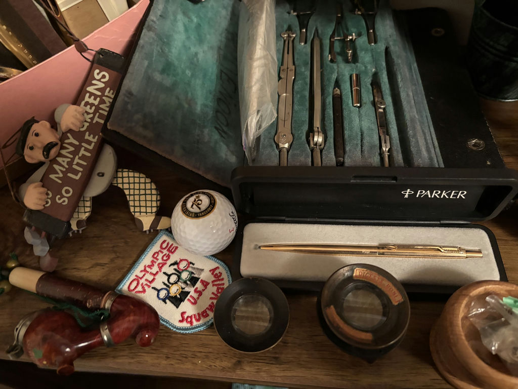 Assorted Collectibles, Photo Albums, Desk Accessories, and Decorative Items - image 6 of 8