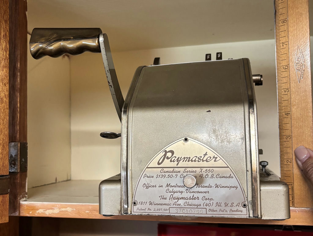 Vintage Check Writer, Black & Decker SnakeLight, Hand Press Tool, and Tile Cutter - image 7 of 16