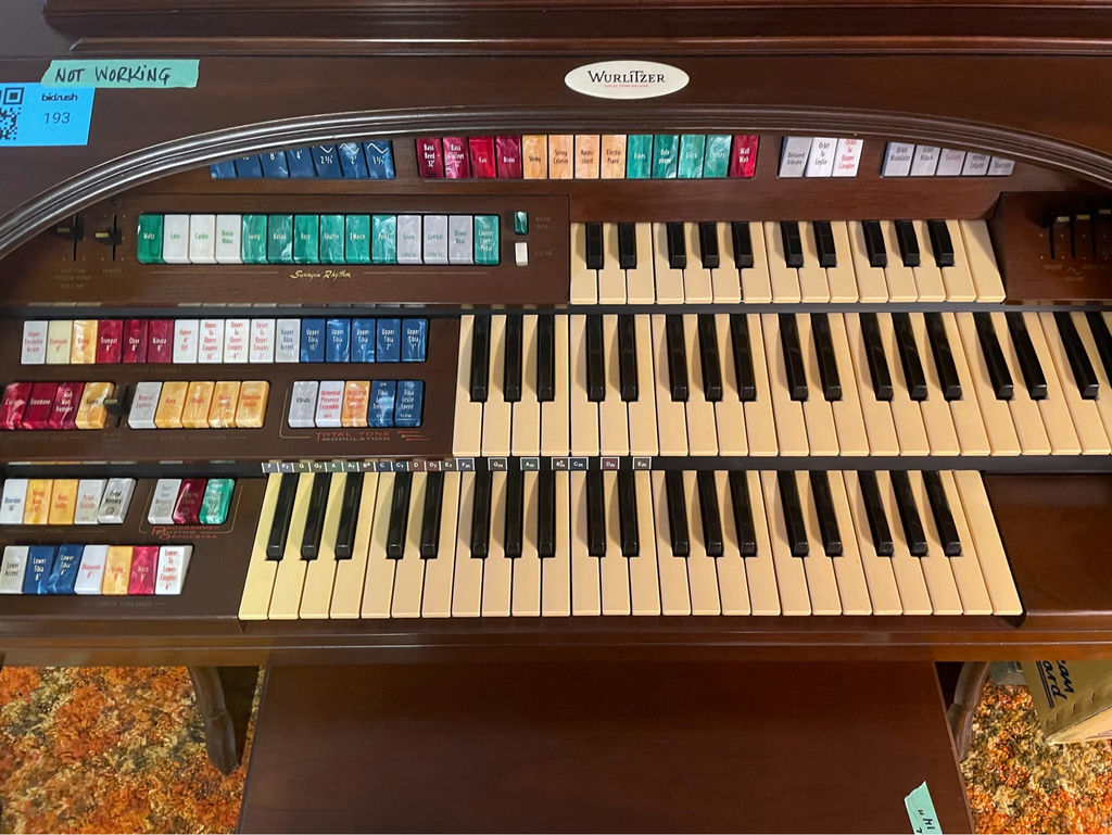 Wurlitzer Total Tone Deluxe Organ with Bench - image 2 of 9