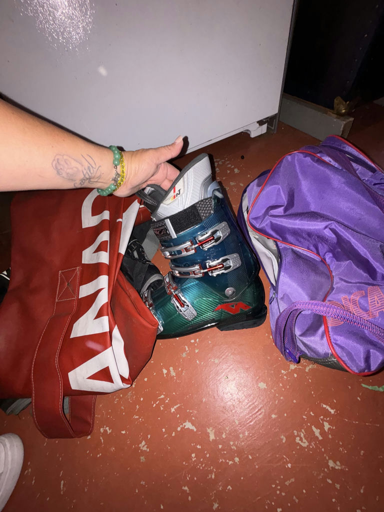 Assorted Ski Gear - image 13 of 24