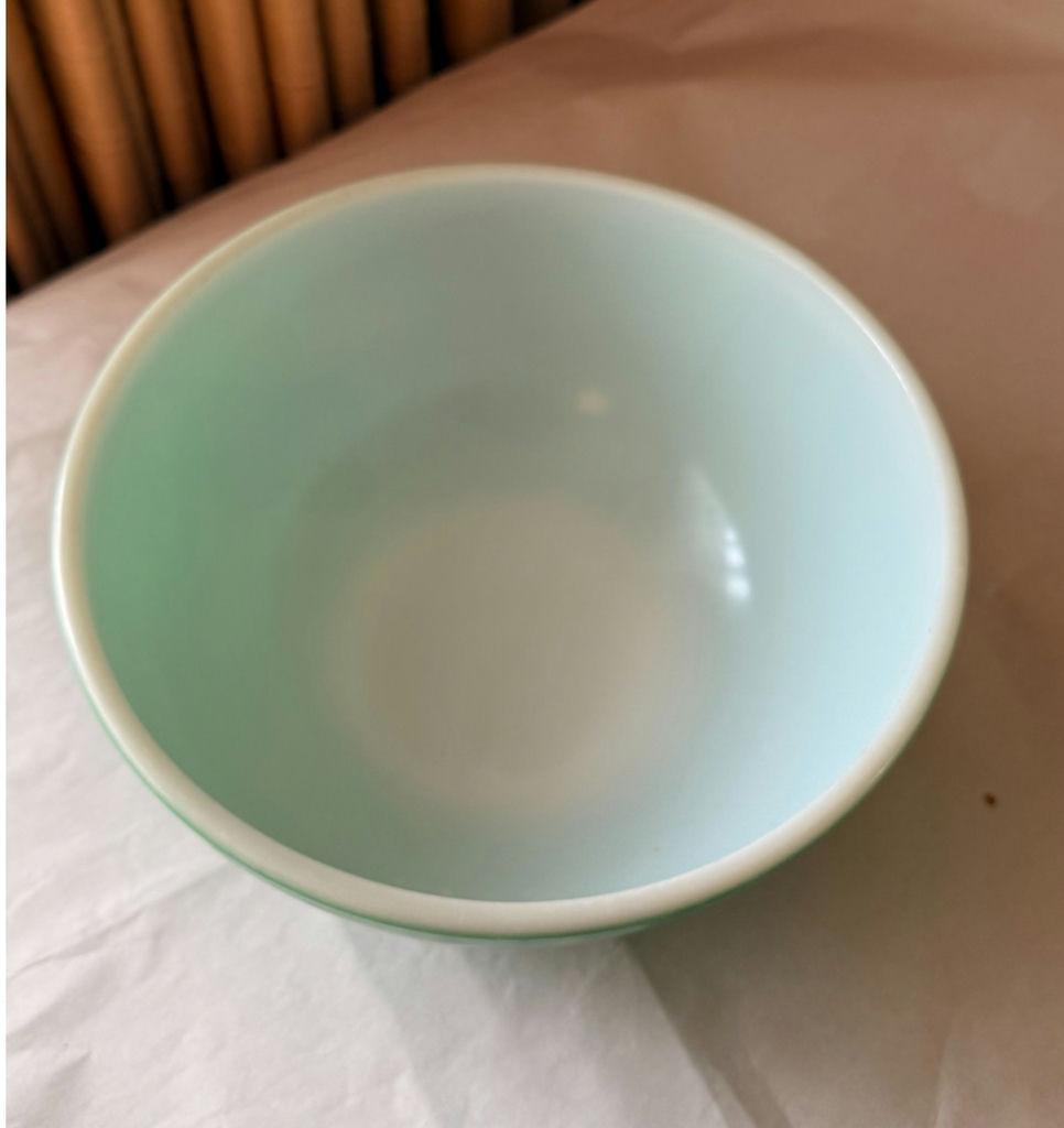 Vintage Pyrex Mixing Bowls - image 7 of 10