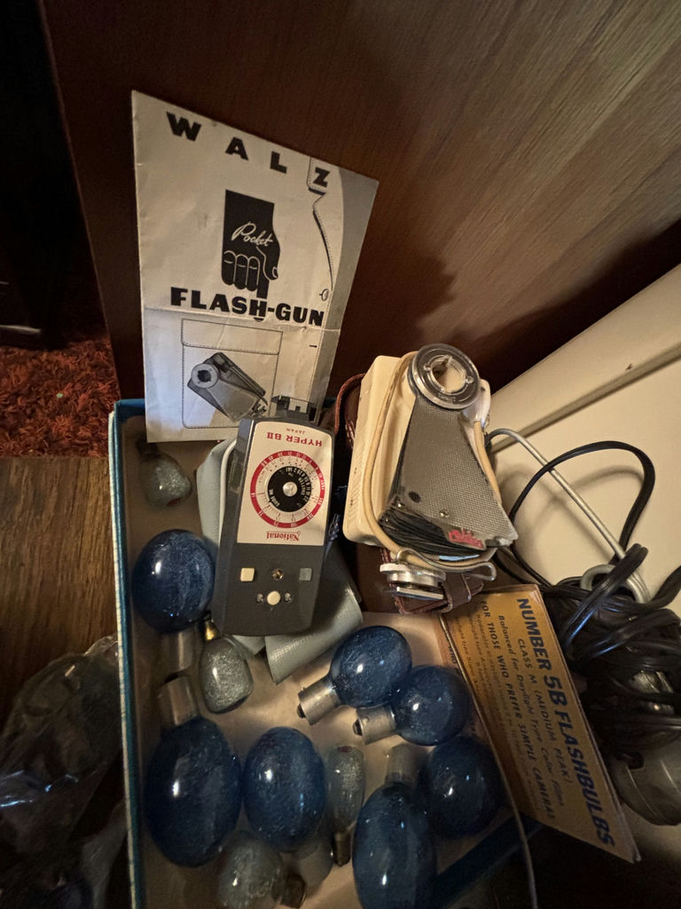 Vintage Camera Accessories and Photography Equipment Lot - image 4 of 25