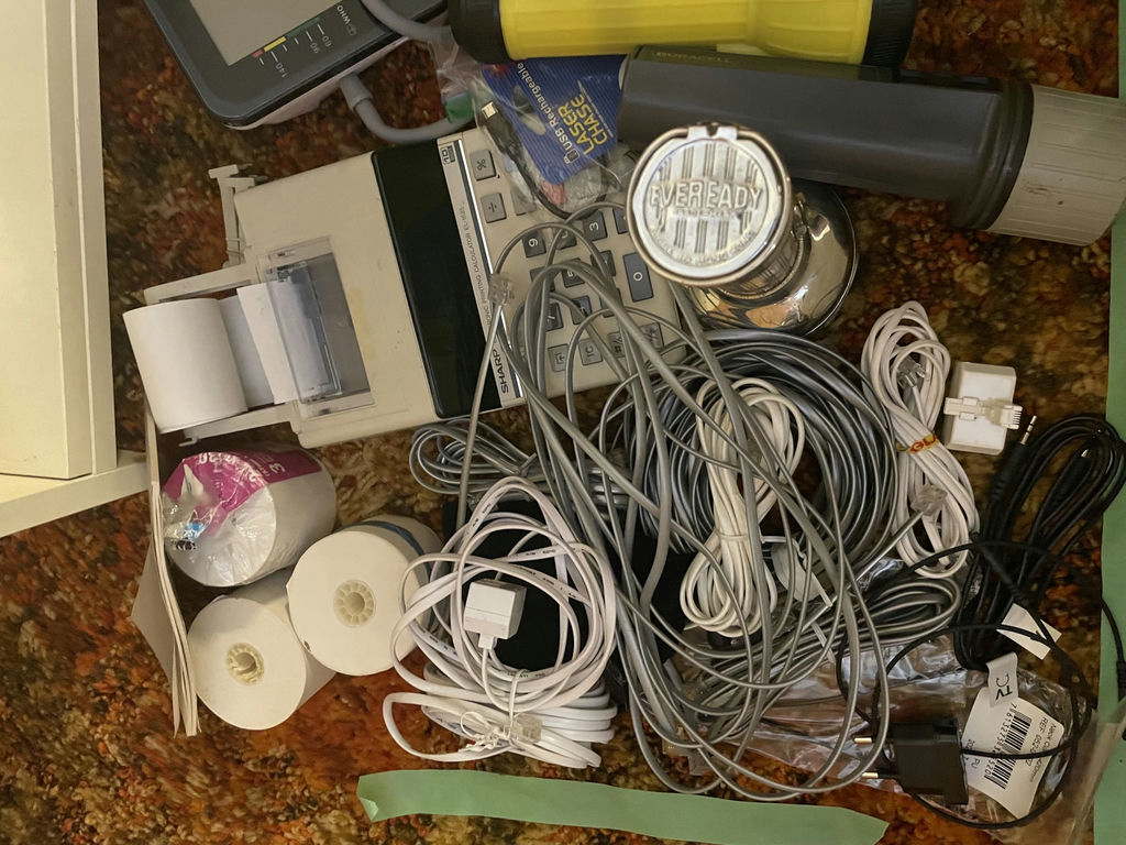 Panasonic FM/AM Radio Cassette Recorder and Assorted Electronics - image 11 of 12