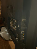 Sony Bravia 40 Inch LCD TV with Samsung Blu-ray Player and Accessories - thumbnail 6 of 8