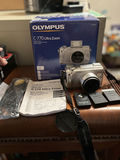 Assorted Cameras, Camera Accessories, and Lens Cases - thumbnail 20 of 30