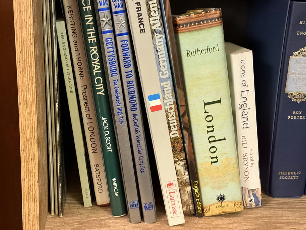 Assorted Hardcover and Paperback Books Including Folio Society A History of England Volumes - image 4 of 5