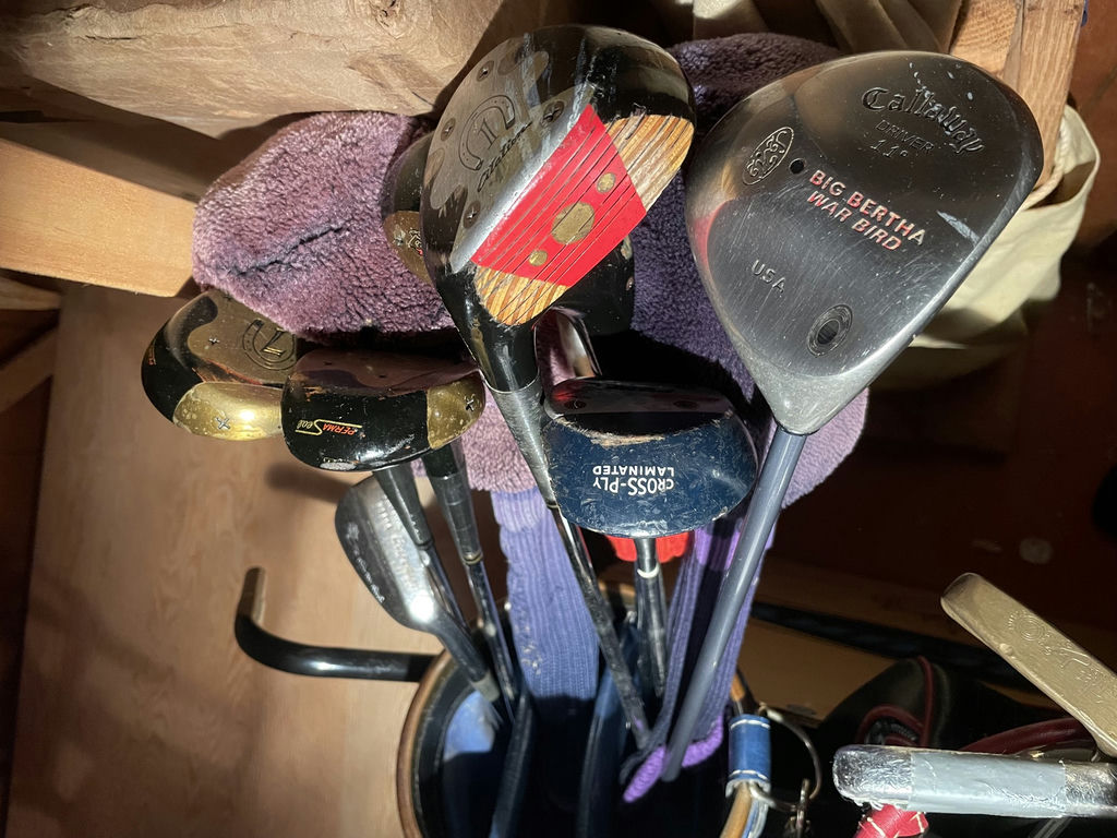 Assorted Vintage Golf + Badminton Racquets & More - image 3 of 10