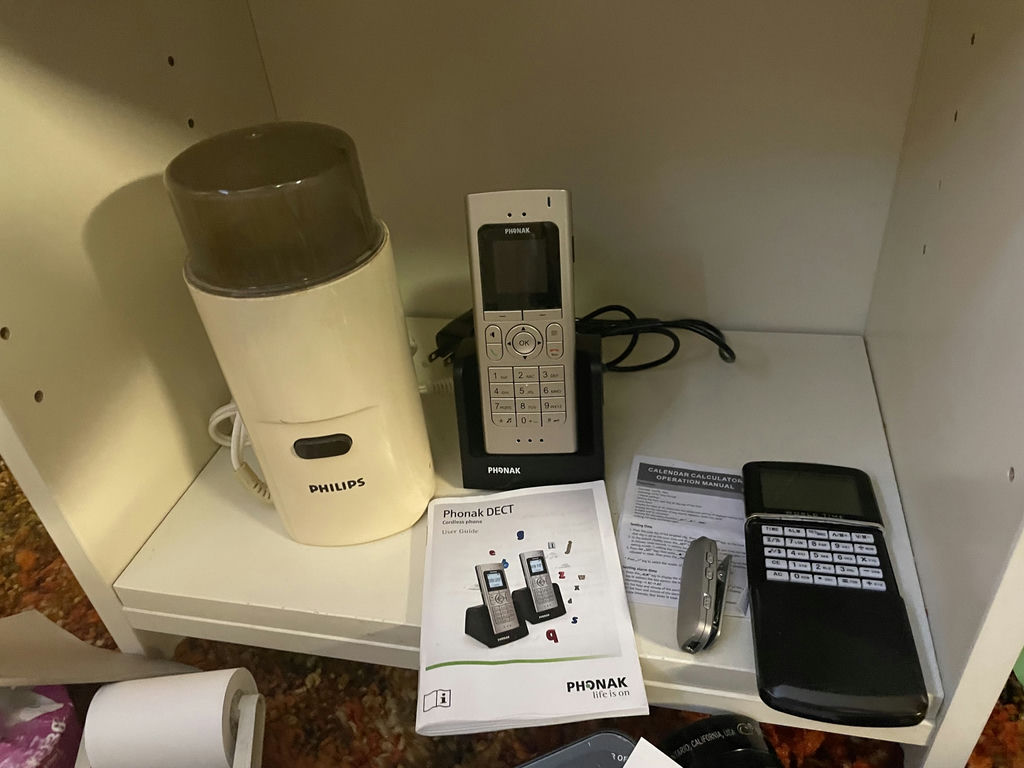 Panasonic FM/AM Radio Cassette Recorder and Assorted Electronics - image 7 of 12