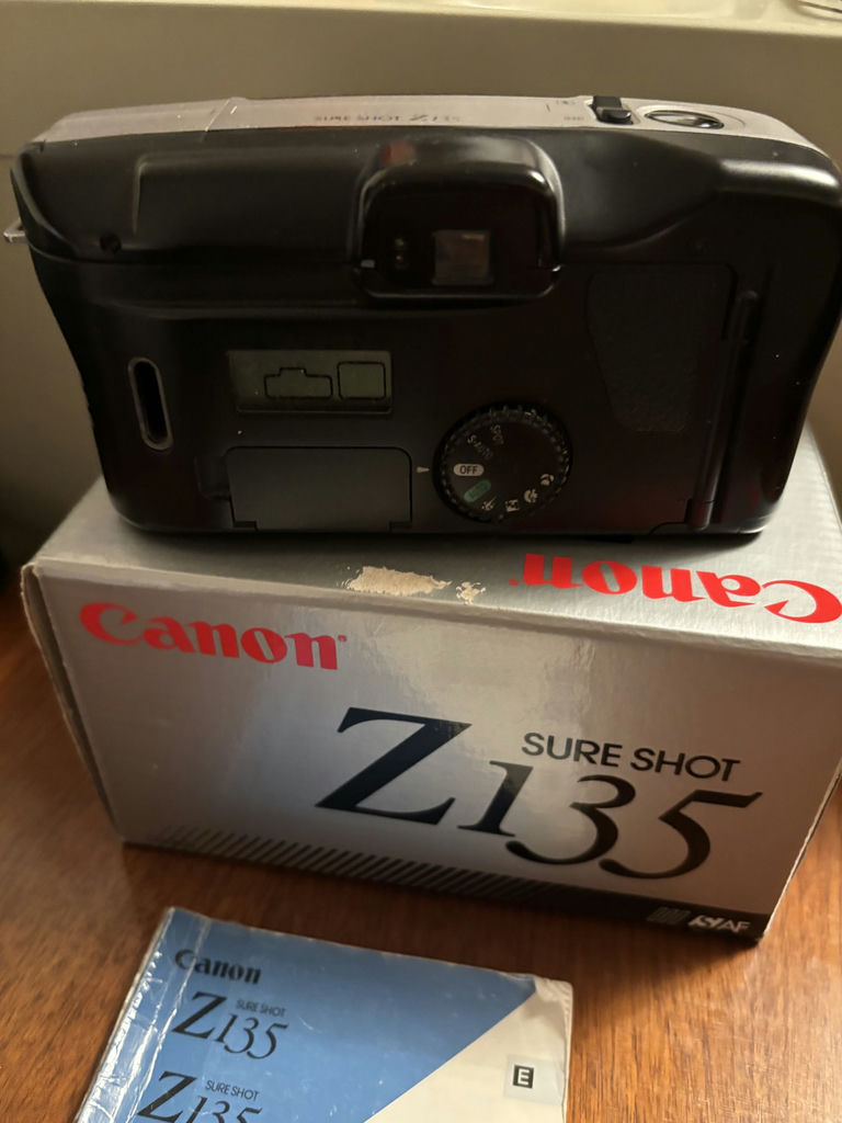Assorted Cameras, Camera Accessories, and Lens Cases - image 6 of 30