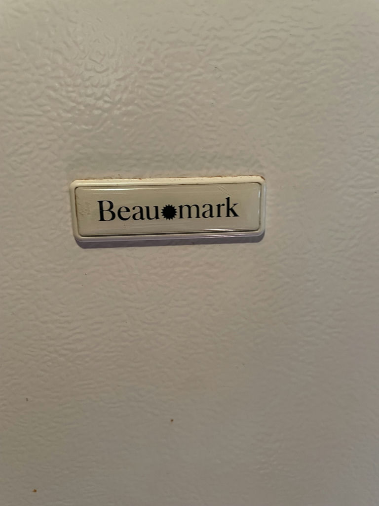 BeauMark Upright Freezer - image 3 of 8