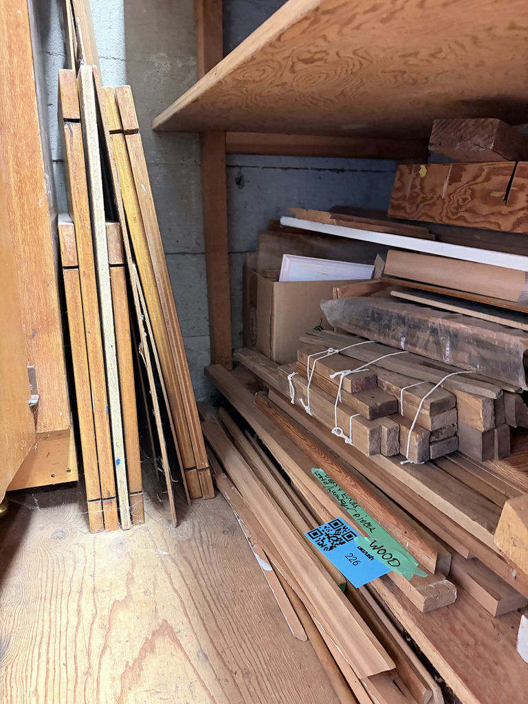 Assorted Wood Lumber and Trim Pieces - image 1 of 6