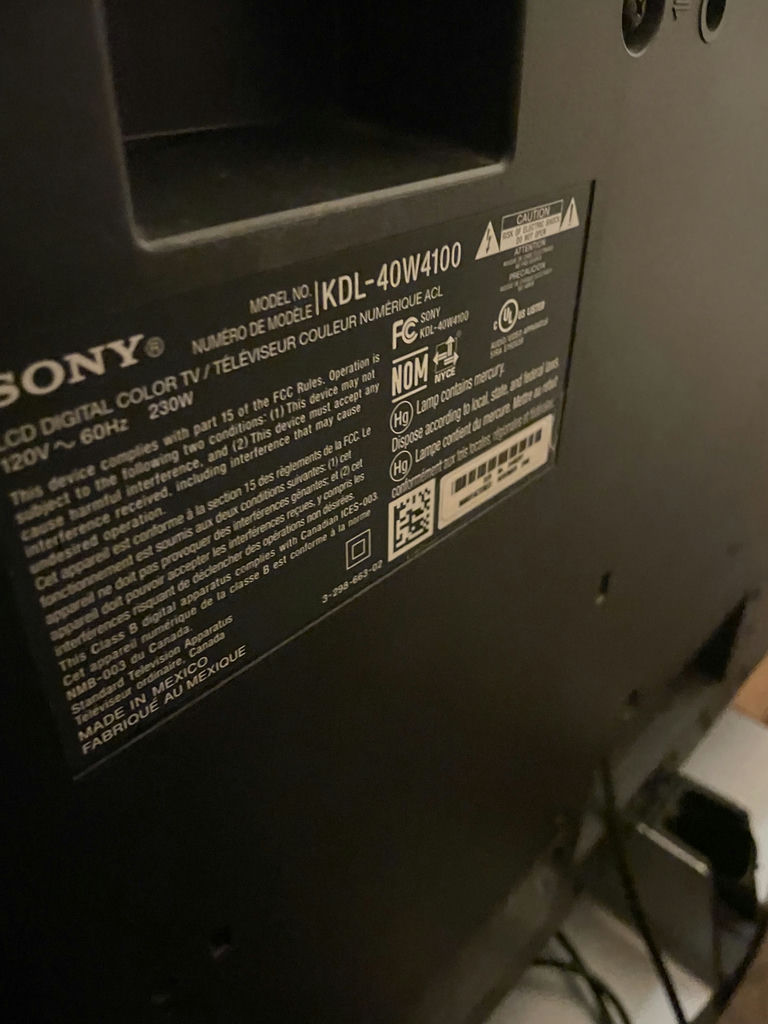 Sony Bravia 40 Inch LCD TV with Samsung Blu-ray Player and Accessories - image 7 of 8